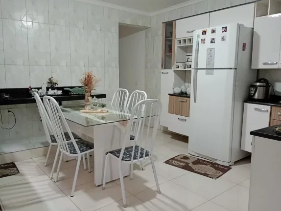 Imagem Sobrado com 2 dormitórios à venda, 250 m² por R$ 400.000,00 - Vila Perracini - Poá/SP