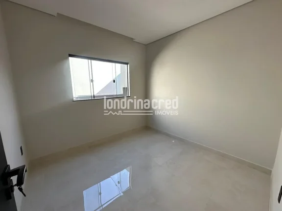 Imagem Excelente casa na Zona Sul de Londrina com 3 dormitórios, suíte, porcelanato, área gourmet com churrasqueira e duas vagas de garagem