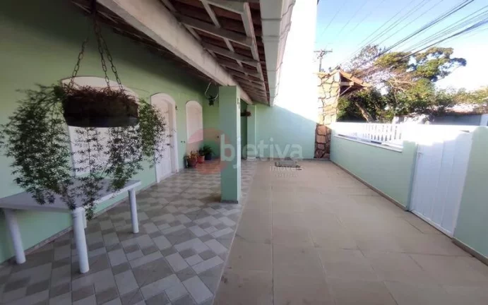 Imagem Casa a venda no Village do Sol I com 3 quartos - Palmeiras - Cabo Frio