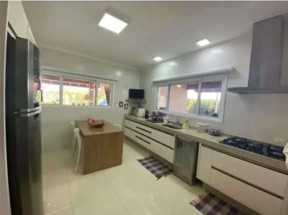 Imagem Residência de Luxo em Condomínio Exclusivo