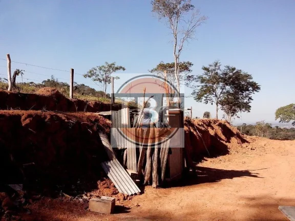 Imagem Terreno de frente para a Dutra em Santa Isabel