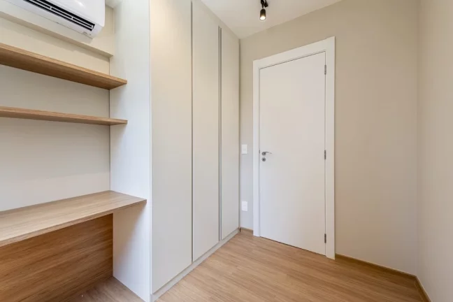 Imagem Apartamento à venda no bairro Passo da Areia - Porto Alegre/RS