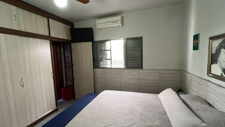 Imagem Casa à venda no bairro Quinta Boa Esperança, Uberaba: 3 dormitórios, suíte, garagem