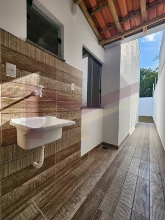 Imagem Casa 2/4 sendo 1 suite no Conjunto Feira VII