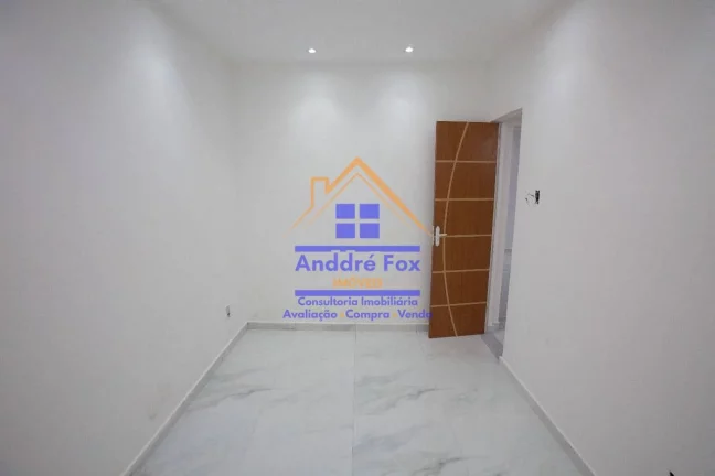 Imagem Casa linear com sala, 3 quartos, cozinha, área de serviço, quintal, garagem para 2 carros, à venda, 70 M², por R$ 410.000 – Vila Isabel - Rio de Janeiro / RJ.