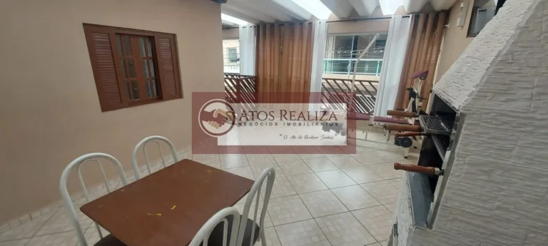Imagem Vendo lindo sobrado em valor de Oportunidade, com 3 dormitórios sendo 1 suíte, eescritório, 2 vagas, sacada envidraçada e Jardim de inverno.