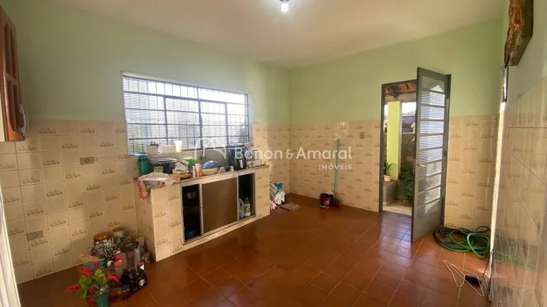 Imagem Sousas o charme de viver (ou investir) em um dos lugares mais desejados de Campinas

Casa de esquina...