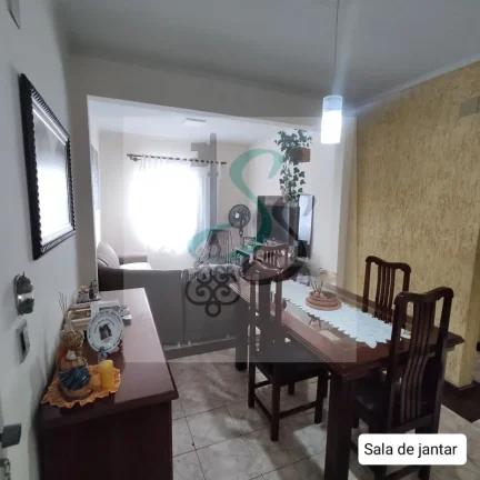 Imagem Apartamento com localização Nova Europa! 2 dormitórios com armários embutidos, sala, cozinha com armários, lavanderia, banheiro, garagem.