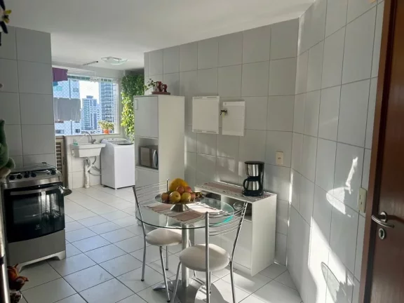 Imagem Apartamento de 135m² à venda, com 4 quartos (2 suítes), localizado em Boa Viagem, Recife - Pernambuco.
