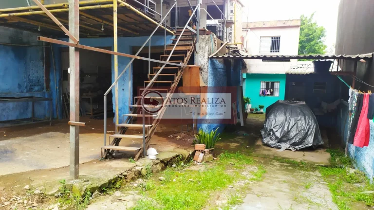Imagem Compre Terreno 4 casas Ponto Comercial no Vila São José - SP