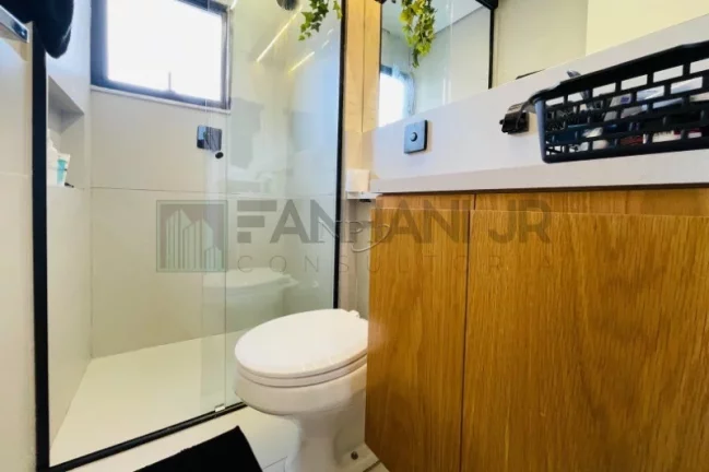 Imagem Venha se encantar com essa incrível cobertura no coração do Itaim Bibi, no Condomínio Edifício Igarapé! Completamente reformada, essa cobertura de 2