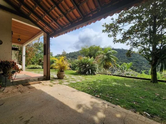 Imagem Casa para Venda em Teresópolis / RJ no bairro Albuquerque