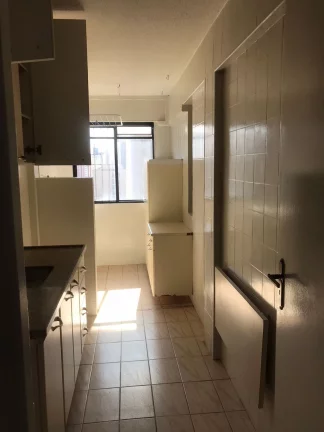 Imagem Ótima localização - Apartamento Andar Alto de 2 dormitórios e 1 vaga de garagem ao Lado da Estação Brás