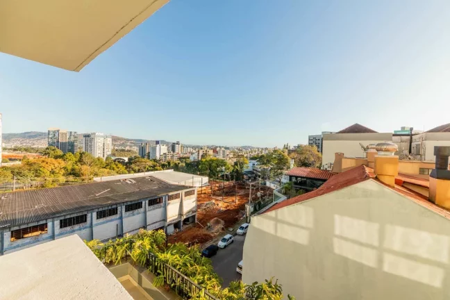 Imagem Studio à venda em Porto Alegre, Petrópolis, com 1 quarto, 28,41m2