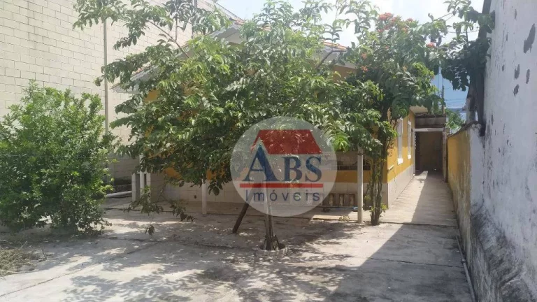 Imagem Casa com 2 dormitórios à venda, 131 m² por R$ 330.000,00 - Vila Couto - Cubatão/SP