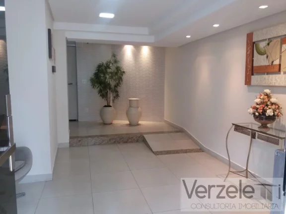 Imagem Apartamento 2 dormitórios para Venda em Balneário Camboriú / SC no bairro Centro