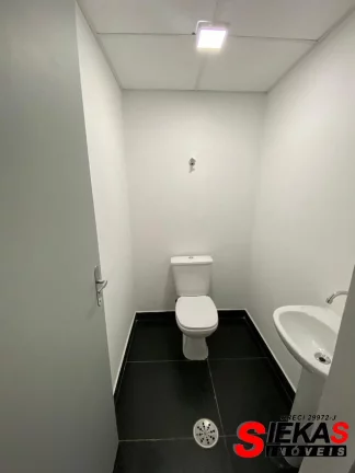 Imagem Ponto Comercial para Locação no Tatuapé, São Paulo-SP - 8 Salas, 8 Banheiros, 235m² de Área