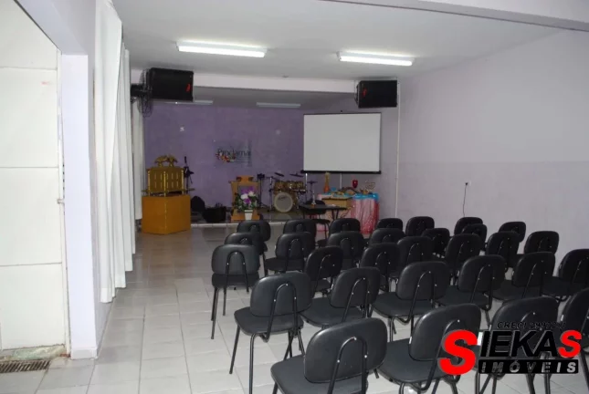 Imagem Salão Comercial na Vila Santana, São Paulo-SP: 2 Salas, 6 Banheiros, 3 Vagas, 300m². Venha Conferir!