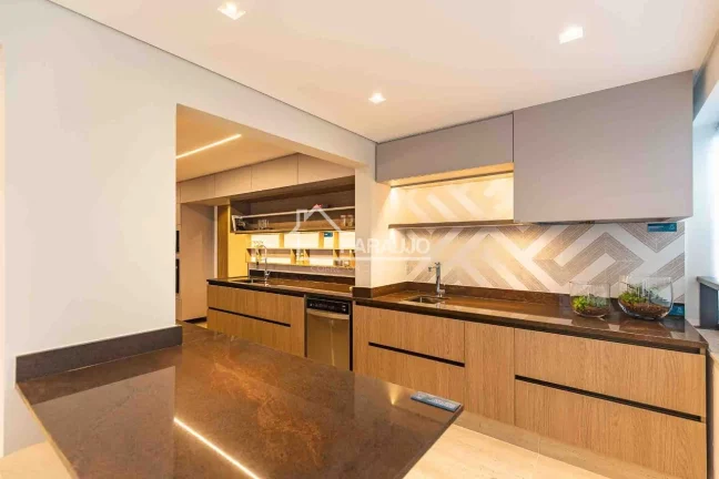 Imagem Apartamento à venda em Jardim Emilia com 192m² 3 suítes, 3 vagas