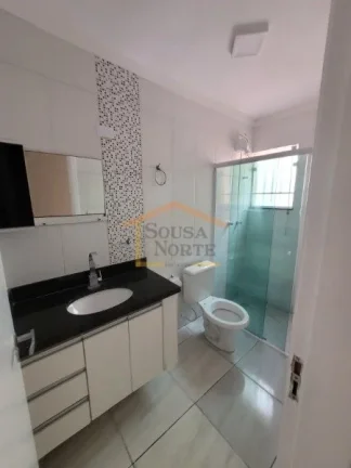 Imagem Casa em condomínio com 65,25 m², 2 dormitórios, 1 banheiro, 1 lavabo, armários na cozinha e banh...