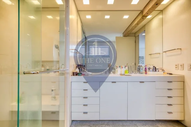 Imagem Apartamento de Luxo em Pinheiros: 3 Quartos, 3 Suítes, 3 Salas, 5 Banheiros, 4 Vagas de Garagem - 352m² - São Paulo-SP