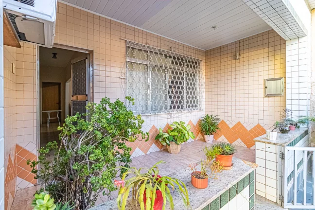 Imagem Casa com 2 Quartos à venda, 100m² - Curicica