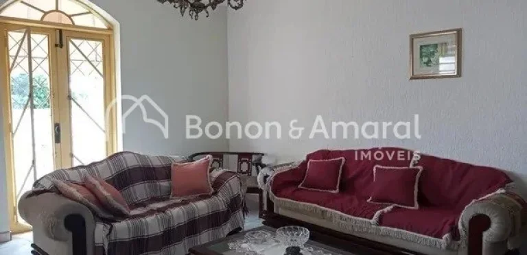 Imagem Casa com 04 Quartos e Edícula à Venda no Taquaral