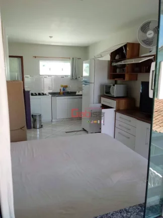 Imagem Condomínio com 7casas e kitnets à venda, 435 m² por R$ 900.000 - Parque Burle - Cabo Frio/RJ