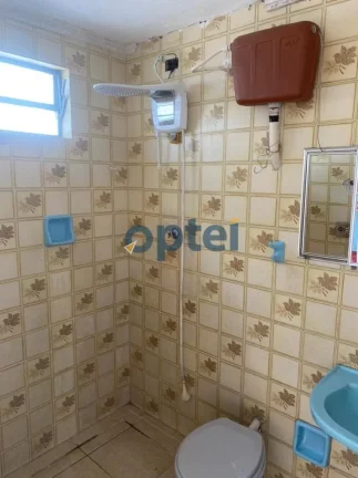 Imagem CASA COM 202 M² COM 03 DORMITÓRIOS SENDO 1 SUITE, 2 SALAS, 2 WC, - SANTO ANDRÉ SP.