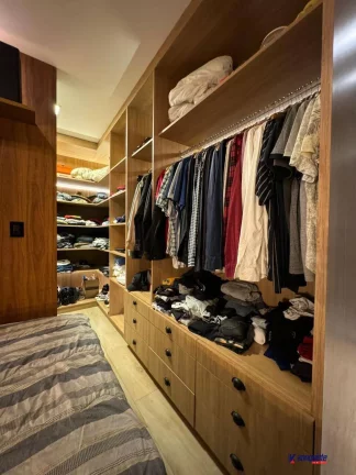 Imagem ALUGO CASA DE 3/4 SENDO UMA SUITE COM CLOSET
