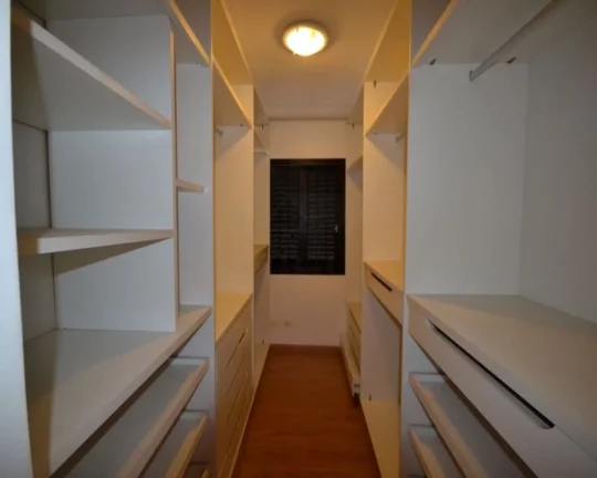 Imagem Cobertura duplex, toda diferenciada. Piso Inferior: 02 dormitórios sendo 01 suíte com closet, banh...