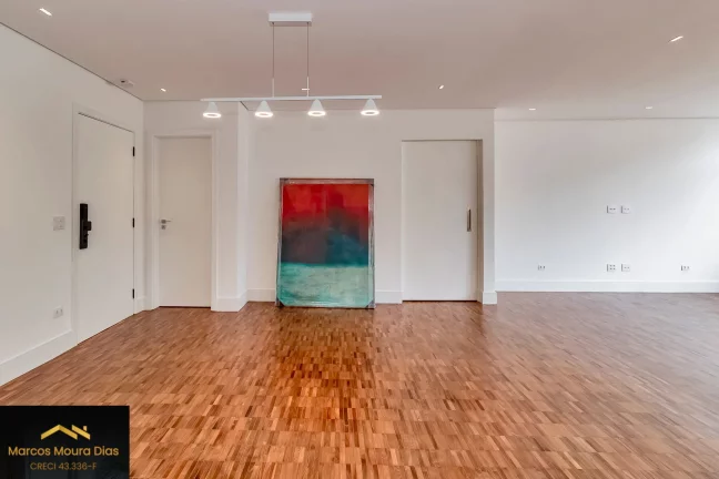 Imagem Apartamento 3 suítes, 2 vagas, 213,50 m2, reformadíssimo em Cerqueira Cesar