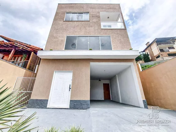 Imagem Casa à venda, 216 m² por R$ 800.000,00 - Albuquerque - Teresópolis/RJ