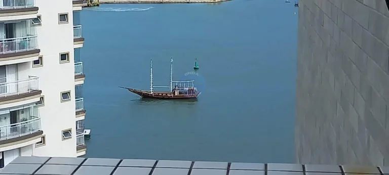 Imagem Cobertura incrível para venda na Ponta da Praia em Santos.