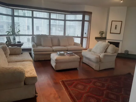 Imagem Apartamento de Luxo no Itaim Bibi: 4 Quartos, 2 Suítes, 3 Banheiros, 3 Vagas - 181m² - São Paulo-SP
