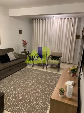 Imagem Imperdível: Casa à venda na Vila Amália, São Paulo-SP, com 3 quartos, 1 suíte, 2 banheiros e 3 vagas de garagem!