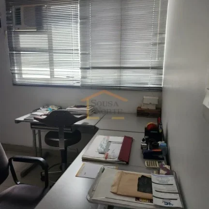 Imagem Sala comercial com 94 mÂ², conta com recepÃ§Ã£o, sala de espera, 1 banheiro e Ã¡rea de serviÃ§o. 
NÃ...