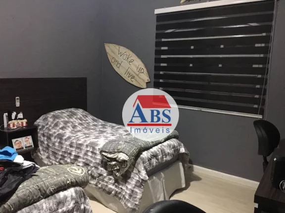 Imagem Sobrado com 3 dormitórios à venda, 368 m² por R$ 689.000,00 - Vila Ponte Nova - Cubatão/SP