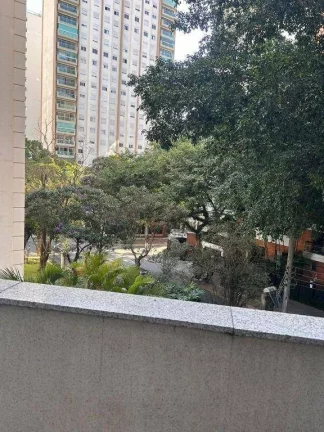 Imagem Elegante apartamento de 220m² com quatro dormitórios a venda no Campo Belo.