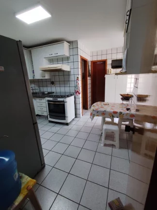 Imagem Apartamento Alto Padrão, 02 Quartos, 01 Suite, 03 Banheiros, Elevador, Area de Lazer, Beira Mar, Praia do Morro, Guarapari - ES