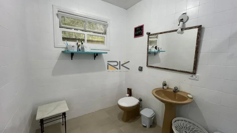 Imagem CASA COM 3 DORMITÓRIOS SENDO 1 SUÍTE,VARANDA,QUINTAL