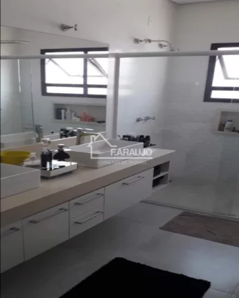 Imagem Casa em Condomínio à venda em Alphaville Nova Esplanada com 264m² 3 suítes, 6 vagas