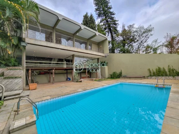 Imagem Excelente casa em rua fechada, com monitoramento 24 horas, ao lado do Clube Paineiras. Essa casa mod...