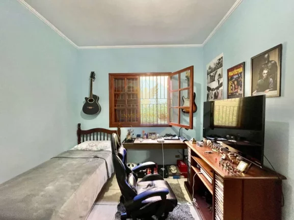Imagem Casa em Condomínio a Venda no bairro Granja Viana - Carapicuíba, SP