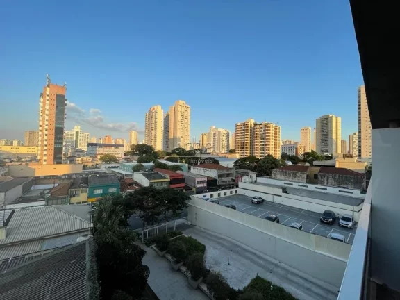 Imagem Apresentamos esta sala comercial de 33 metros quadrados, 1 banheiro e 1 copa, além de 1 vaga de gar...