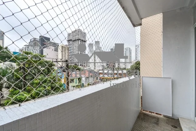 Imagem Apartamento reformado a venda em Pinheiros com 2 quartos( 1 suí­te )e 1 vaga, 123m²
