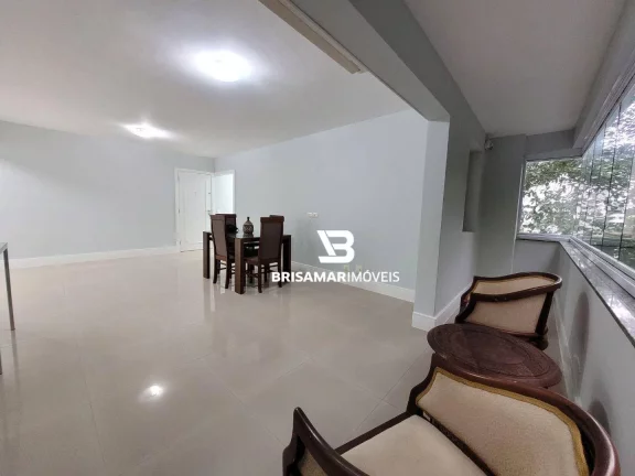 Imagem PITANGUEIRAS- CALÇADÃO , LINDO APARTAMENTO TOTALMENTE REFORMADO , GARAGEM NO PRÉDIO.