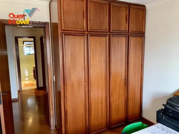 Imagem Oportunidade no Centro de Ribeirão Preto-SP: Apartamento de 3 quartos no Edifício Exclusivo com 2 suítes, 3 salas, 3 banheiros, 2 vagas de garagem e 176,00 m². Quer Imóvel Negócios Imobiliários.