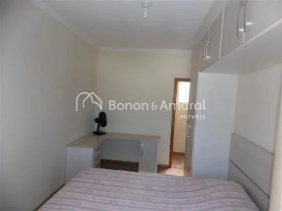 Imagem Este imóvel espaçoso e bem distribuído é perfeito para quem busca conforto e lazer. Com três do...