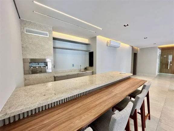 Imagem APARTAMENTO COM 218.7 m² - GUILHERMINA - PRAIA GRANDE SP